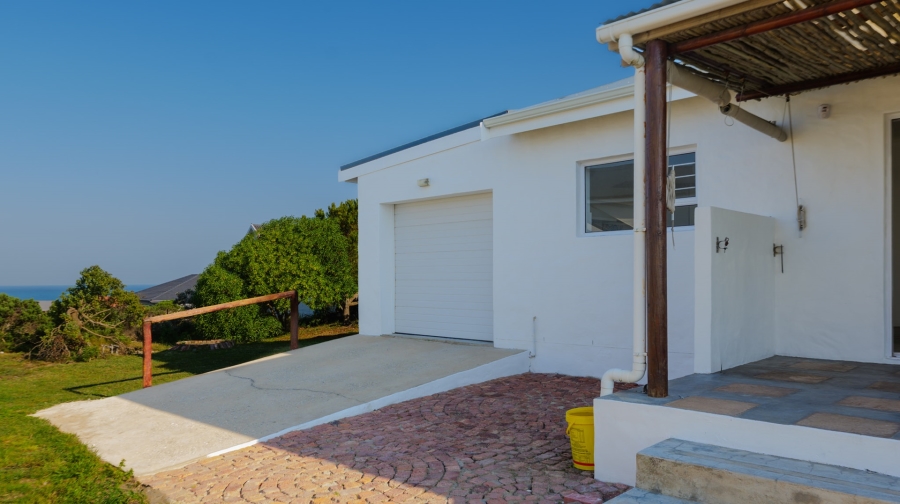 To Let 2 Bedroom Property for Rent in Oceanview Heights Western Cape